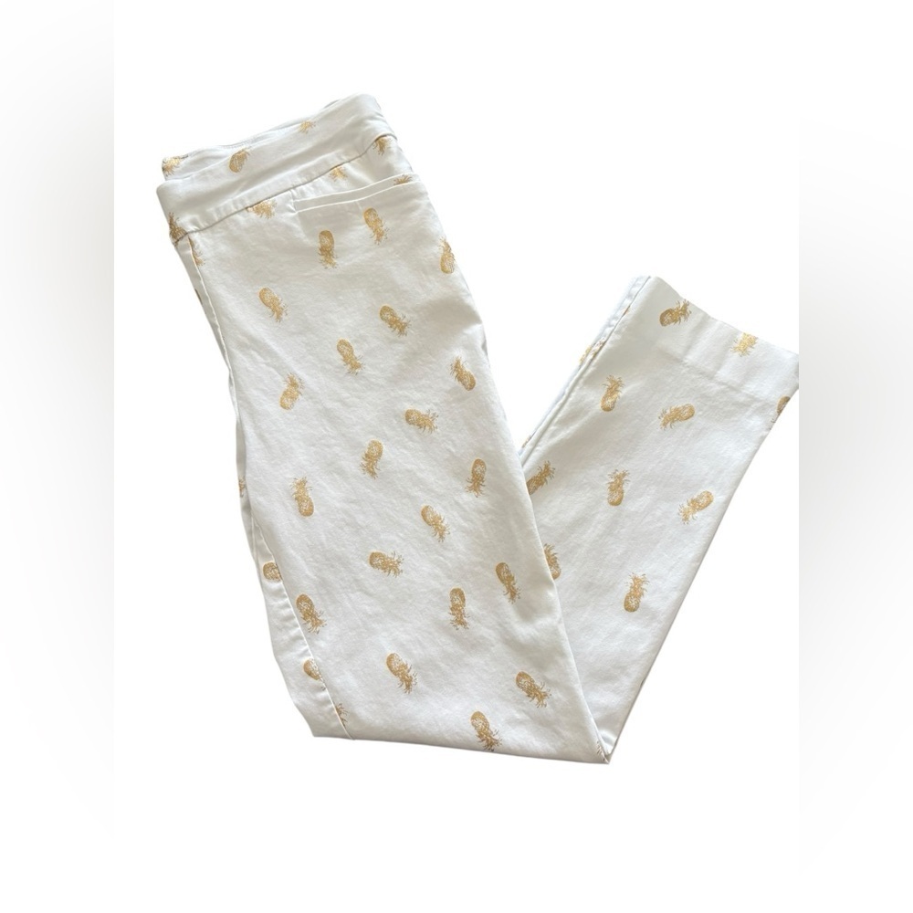 Chico's Cream and Gold Pineapple Print Cropped Pants